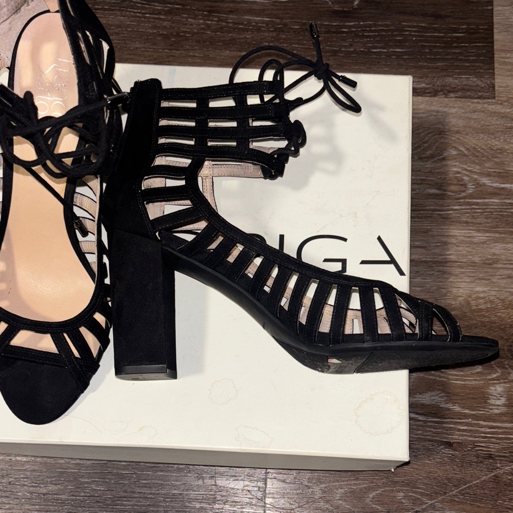 Franco Sarto Black and Tan Strappy Sandals - Picture 5 of 15